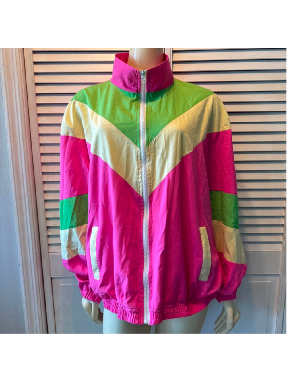 Women's Unbranded Vintage Bomber Jacket Size M Pink Green Yellow